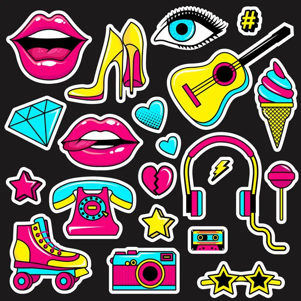 Moda yama rozetleri dudaklar, kalp, Ayakkabı, ruj, kozmetik, yıldız, beyaz vuruşlu diğer öğeleri ile. Etiketleri ve düzeltme ekleri ile karikatür 80s 90s çizgi roman tarzı vektör kümesi.