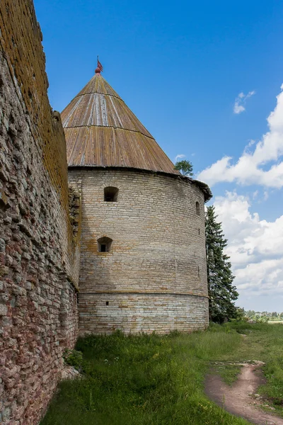 Угловая башня крепости — стоковое фото