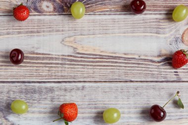 Karışık taze meyve arka plan. Seçici odak ve kopya alanı.