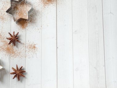 Tanımlama bilgilerini anason yıldızlı ağaç tarçın ahşap masa lambası için kalıplar ile arka plan