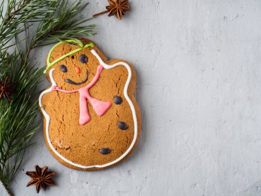 Zencefilli kurabiye adam Noel tatil arka plan dekorasyon kopya alanı ile