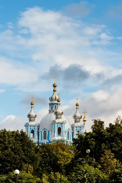 Noel diriliş Katedrali, St Petersburg, Rusya Smolny manastır