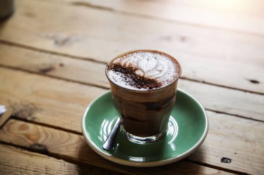 kahve fincanı ahşap zemin 