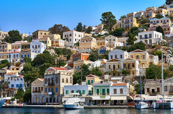 Symi Adası evleri