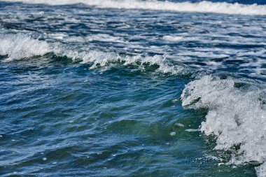 küçük deniz dalgası