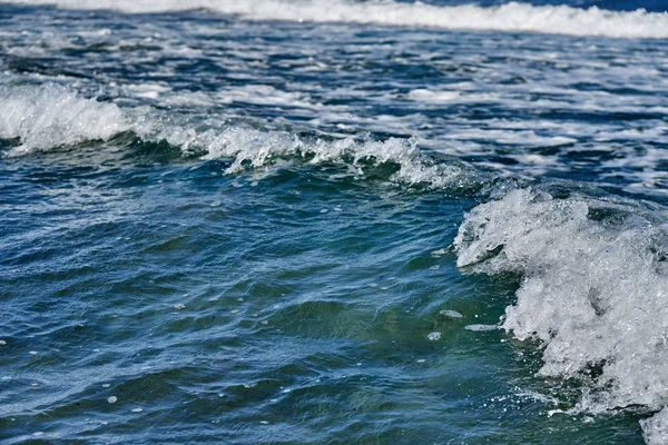 küçük deniz dalgası