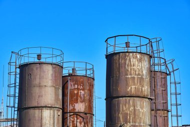 Atık yağ için tanklar