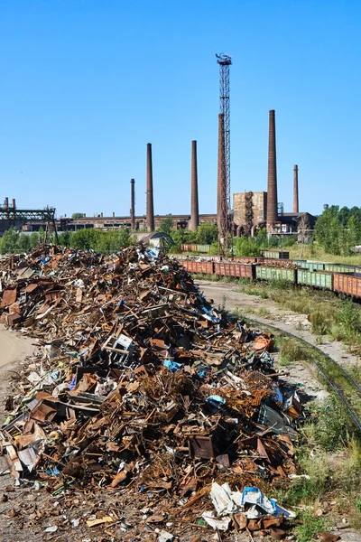 Dump van een metallurgische fabriek — Stockfoto