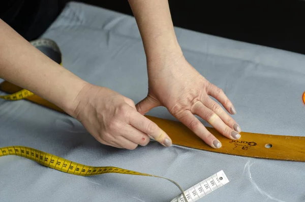 Tailor Sews Dress — Stock Photo, Image