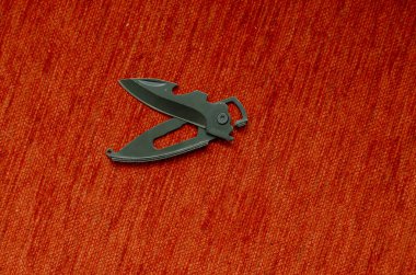 Hepsi tek bir bıçakta, EDC 'de, her gün bakım evinde.