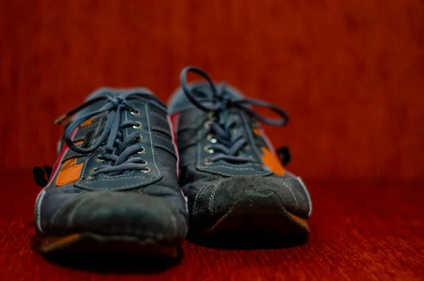 Eski Renkli Spor Ayakkabılar, Moda, GYM