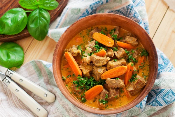 Slow-Cooker-Rindfleisch-Eintopf — Stockfoto