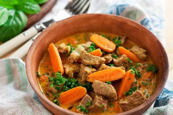 Slow-Cooker-Rindfleisch-Eintopf — Stockfoto