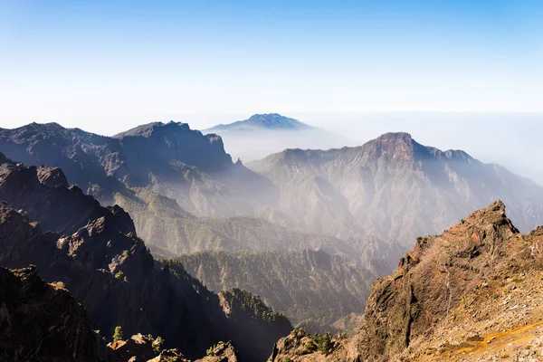 Etkileyici Roque de los Muchachos üzerinde Adası, La Palma, Canary Islands, görüntüleme. 