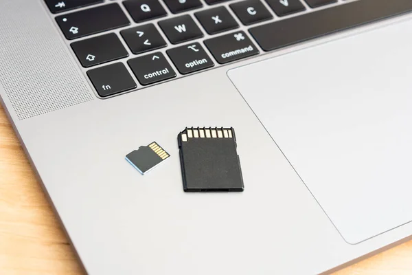 Cartão Cartão Micro Computador Portátil — Fotografia de Stock