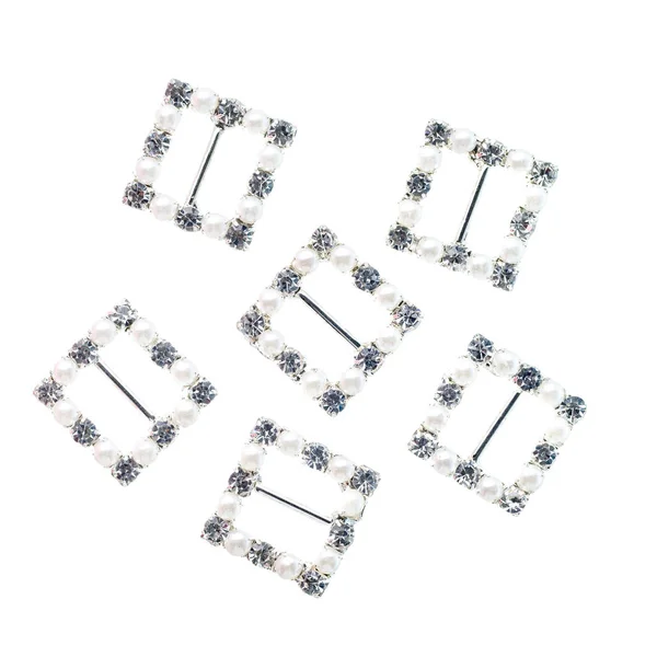 Yapay elmas ve inci tokaları