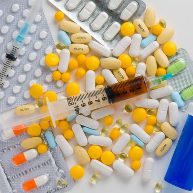 Beyaz karışık hapları