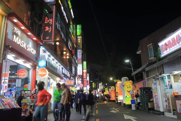 Dongdaemun shopping street Soul Etelä-Korea — kuvapankkivalokuva
