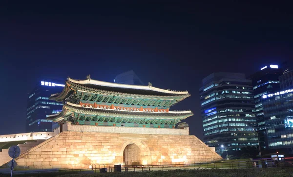 Namdaemun night cityscape Seoul South Korea — Stock Photo, Image