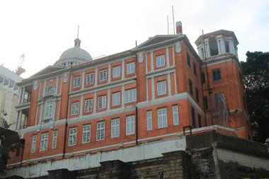 Eski Fransız görev binası.