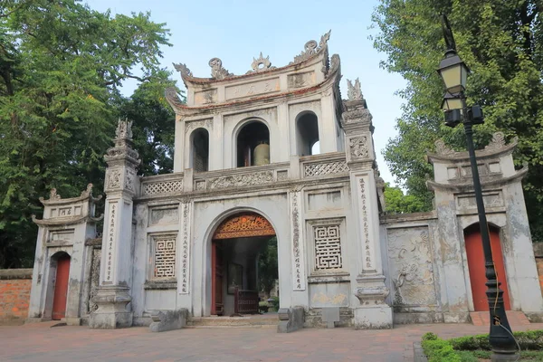 Templo de la Literatura Hanoi Vietnam — Foto de Stock