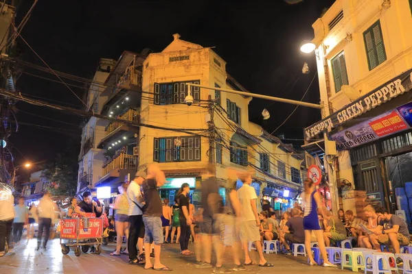 Old Quarter street bar Hanoi Vietnam — Stock Photo, Image