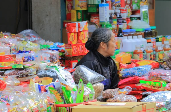 Snack shop Casco Antiguo Hanoi Vietnam —  Fotos de Stock