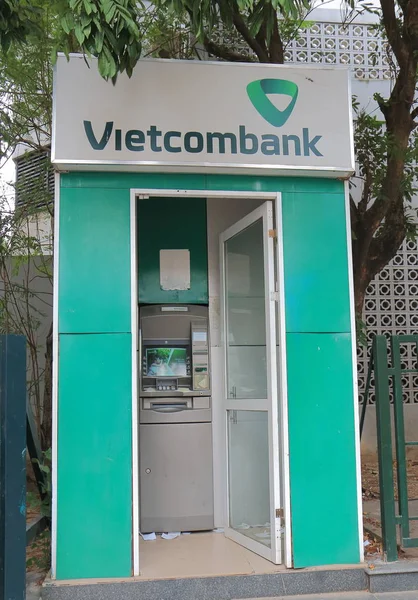 Vietcombank ATM Vietnamese bank — Stock Photo, Image