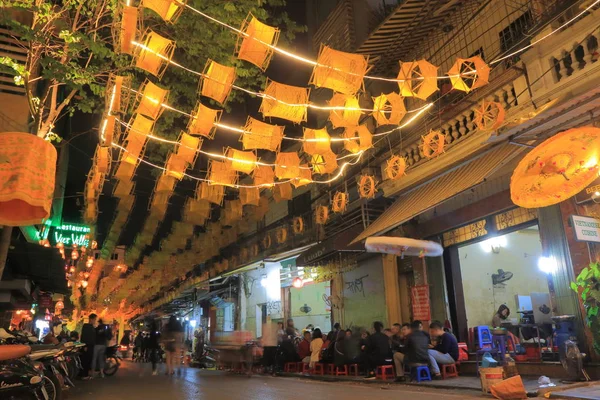 Eski çeyrek street Hanoi Vietnam bar — Stok fotoğraf