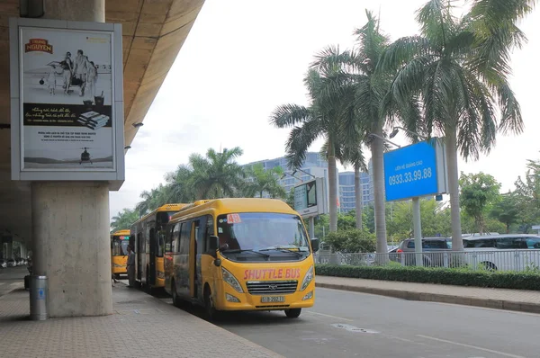 Ho chi Minh City International airport shuttle bus Vietnam — Stock Photo, Image