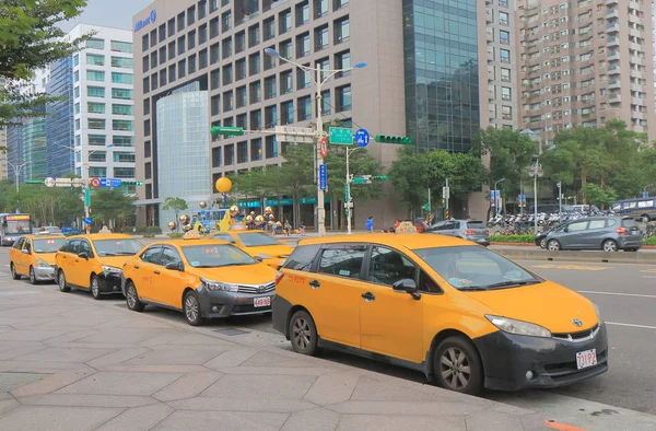 タクシーを公共交通機関台湾台北 — ストック写真