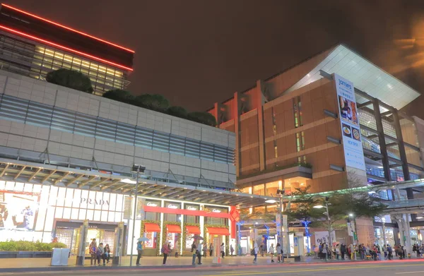 Distretto dello shopping di Xinyi paesaggio urbano notturno Taipei Taiwan — Foto Stock