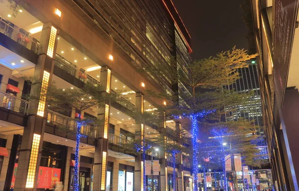 Xinyi new life square shopping night stadtbild taipei taiwan — Stockfoto