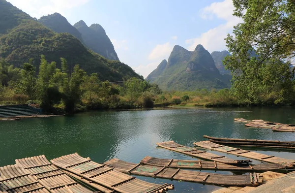 Yangshou 중국에 karst 산 풍경 — 스톡 사진