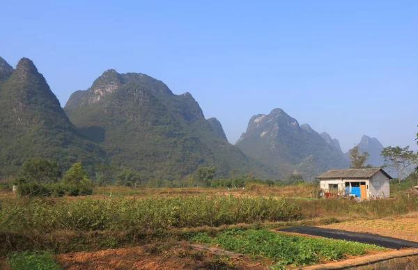 岩溶山地景观阳朔中国 — 图库照片