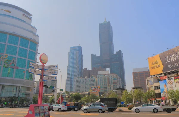 Sanduo shopping district nacht stadtbild kaohsiung taiwan — Stockfoto