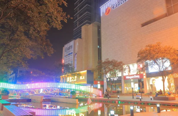 Shilu pedestrian shopping street cityscape Suzhou China — Stock Photo, Image