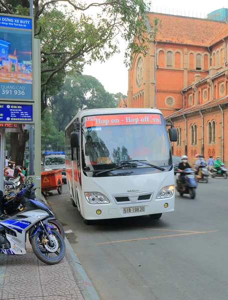 Туристический автобус Хошимин Сайгон Вьетнам — стоковое фото