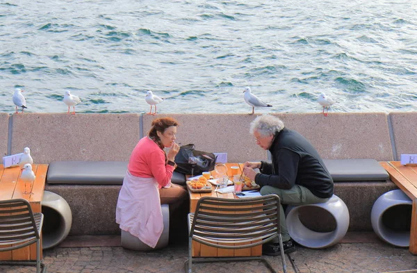 Restaurantspisning på Waterfront Sydney Australia - Stock-foto