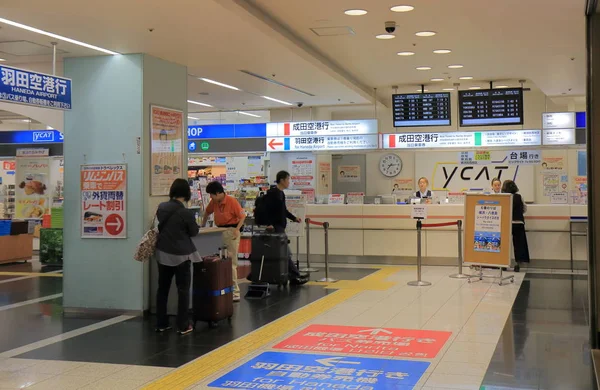 Yokohama bus terminal station Japan — Stock Photo, Image