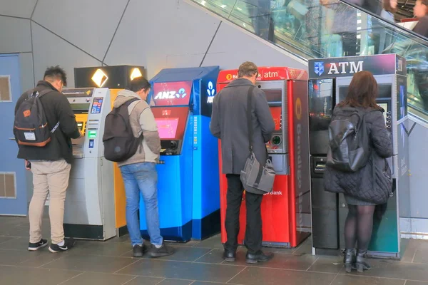 Bankomat Atm kö Melbourne Australien — Stockfoto