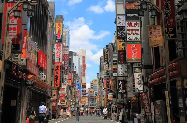 歌舞伎町の歓楽街東京都新宿区日本. — ストック写真