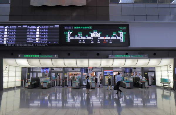 Kontrola zabezpečení mezinárodní letiště Haneda Tokyo Japonsko — Stock fotografie