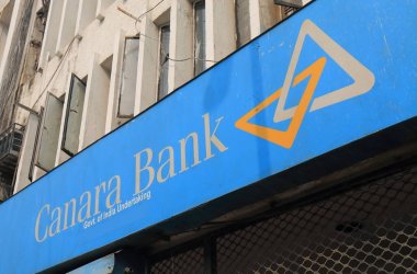 Yeni Delhi Hindistan - 27 Ekim 2017: Canara banka. Canara banka 1906 yılında kurulan Hindistan hükümeti tarafından sahip olduğu en büyük kamu sektörü banka biridir.