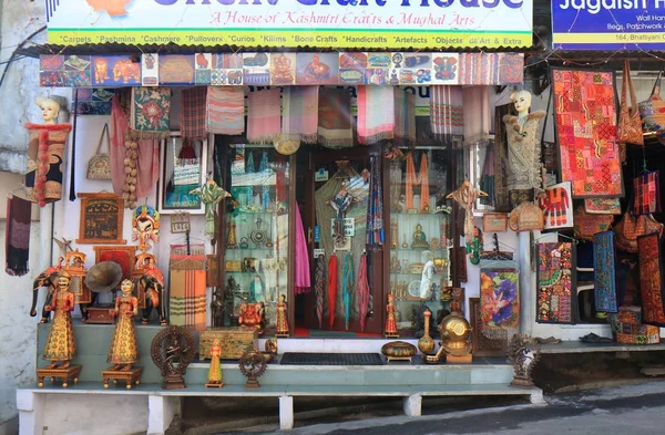 Udaipur India October 2017 Souvenir Shop Sells Antiques Udaipur — Stock Photo, Image