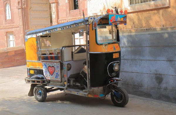 Jodhpur India October 2017 Tuk Tuk Taxi Parked Old Town — Stock Photo, Image