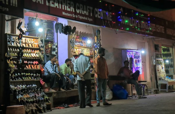 Agra India October 2017 Unidentified People Work Shoe Shop Downtown — Stock Photo, Image