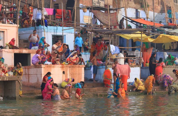 Varanasi Inde Octobre 2017 Des Personnes Non Identifiées Visitent Ghat — Photo