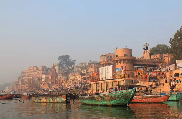 Varanasi Hindistan Kasım 2017 Kimliği Belirsiz Kişi Ziyaret Varanasi Ganj — Stok fotoğraf