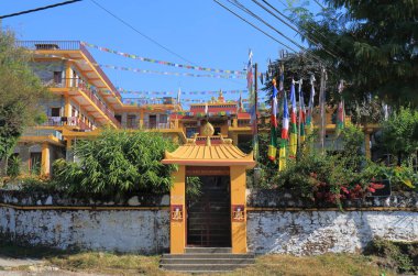 DHE Chhen Ling Buda Tibet manastır Pokhara Nepal